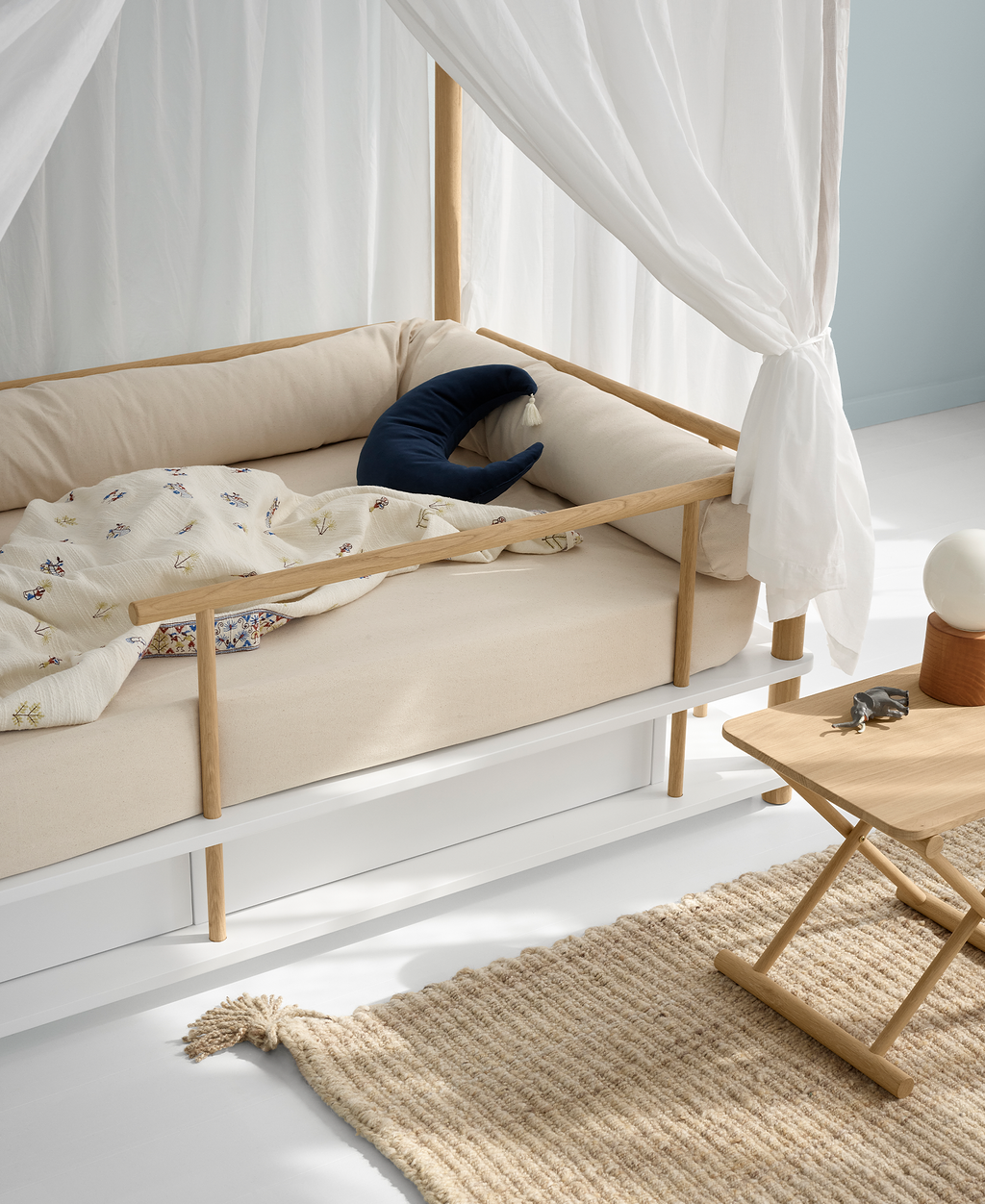 Oliver Furniture Camp Collection canopy bed 90x180cm, white/oak