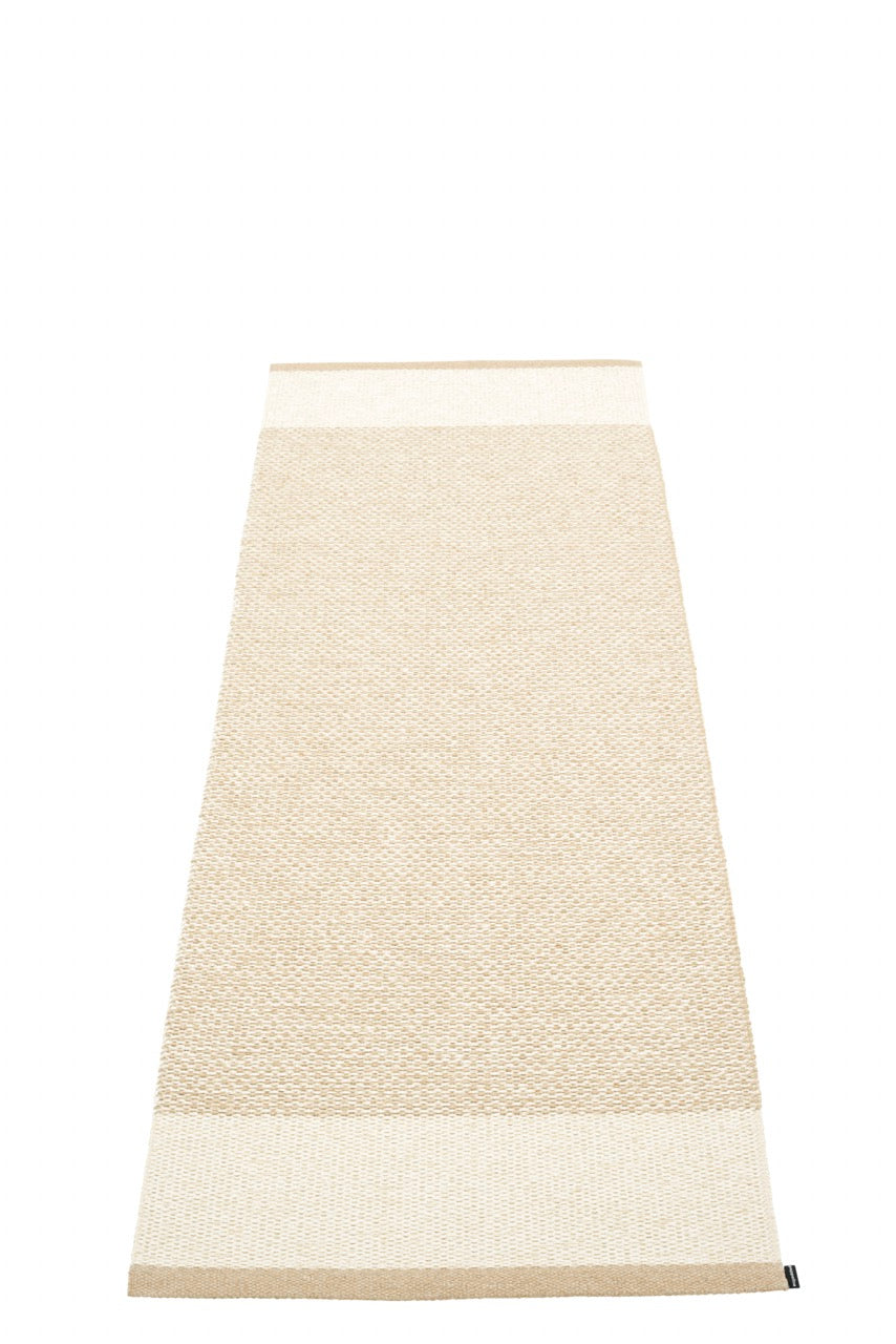 Pappelina-Teppich-Vanilla-Beige-Metallic-Beige