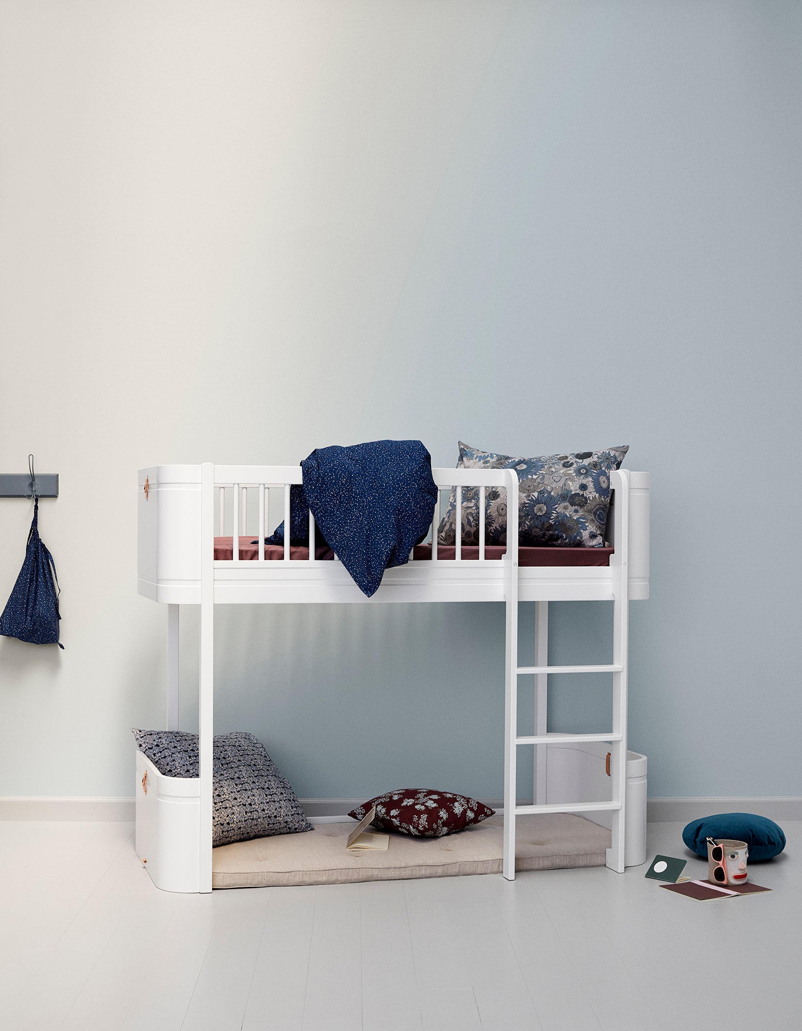 Oliver Furniture Wood Mini+ basic Babybett inkl. Umbauset zum Juniorbett, weiss/Eiche oder weiss