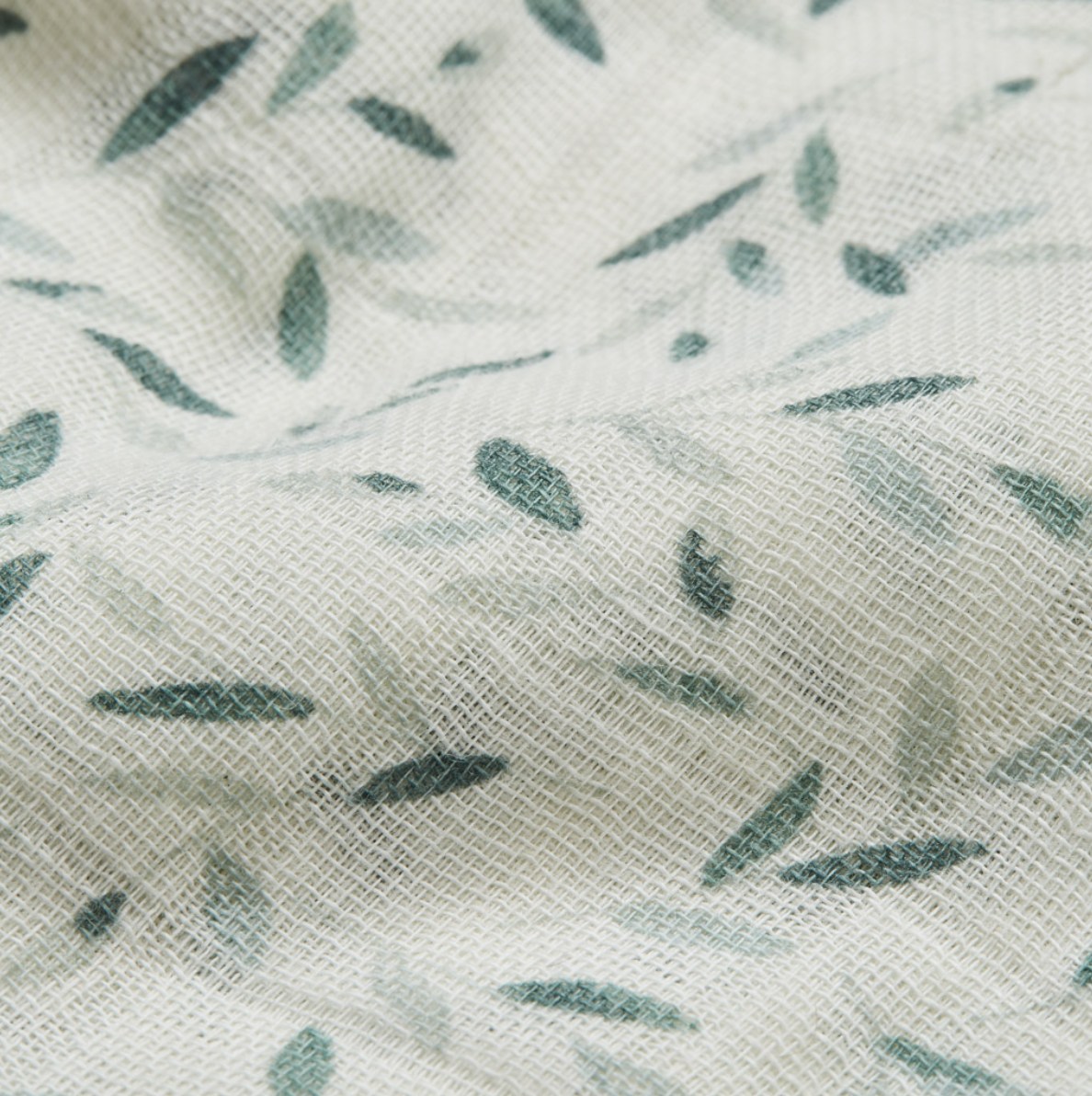 CamCamCopenhagen-Swaddle-greenleaves_